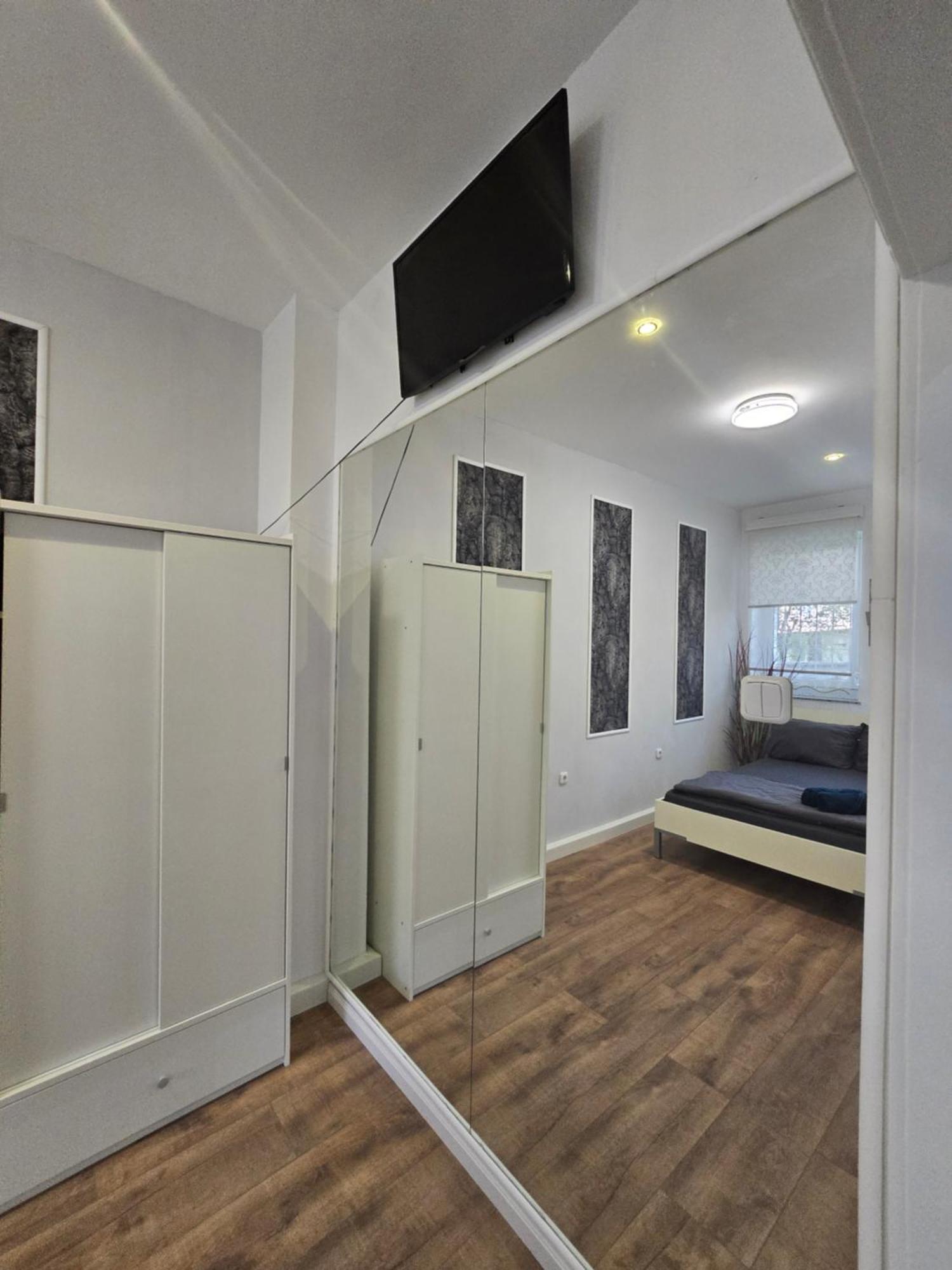 B&R Apartment Sued Nuernberg Buitenkant foto